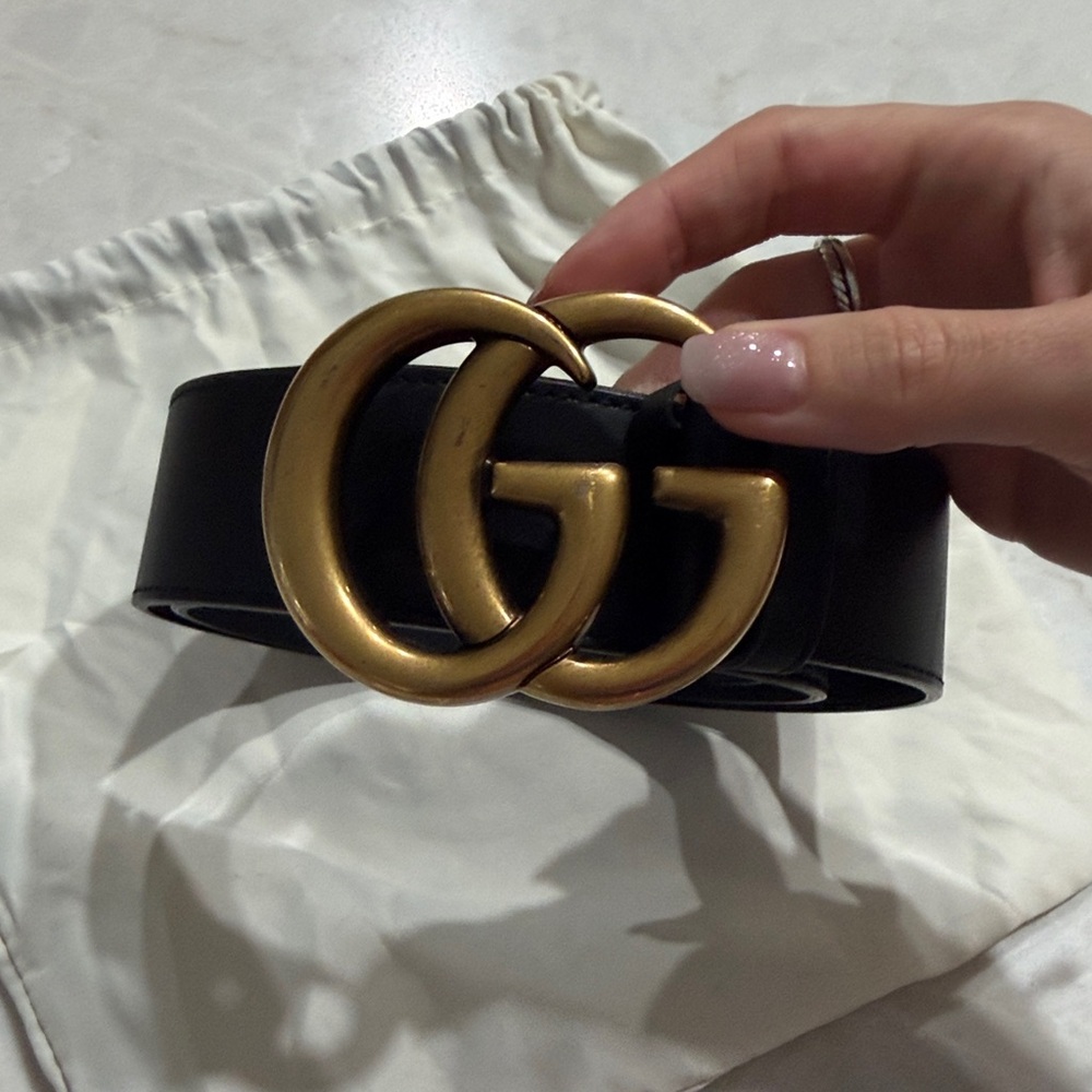 Gucci Black Belt with Gold Buckle - Picture 5 of 8